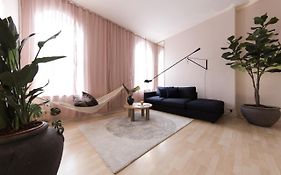 Shoreditch Loft W 100Inch Cinema, Premium Mattress & Hammock, By The Design Traveller